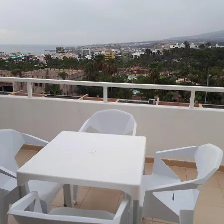 Malibu Park מלון דירות אדחה