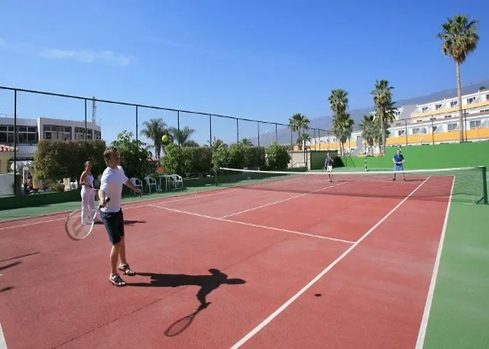 Malibu Park Aparthotel 3*