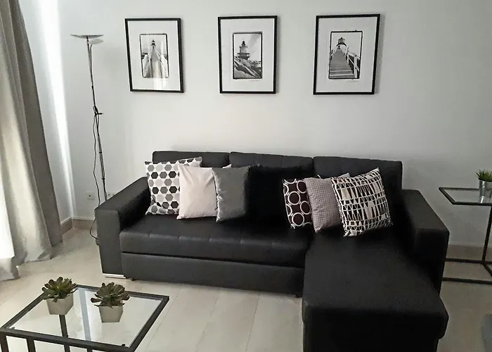 Malibu Park Aparthotel