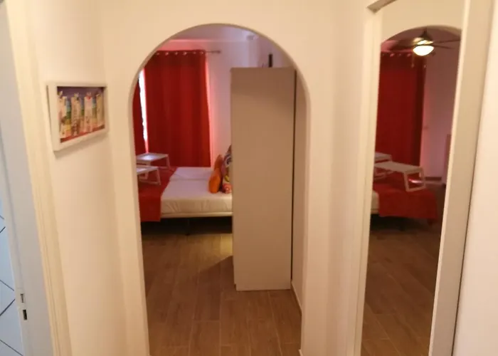 Malibu Park Aparthotel