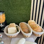アパートホテル Malibu Park アデヘ