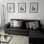Malibu Park Aparthotel