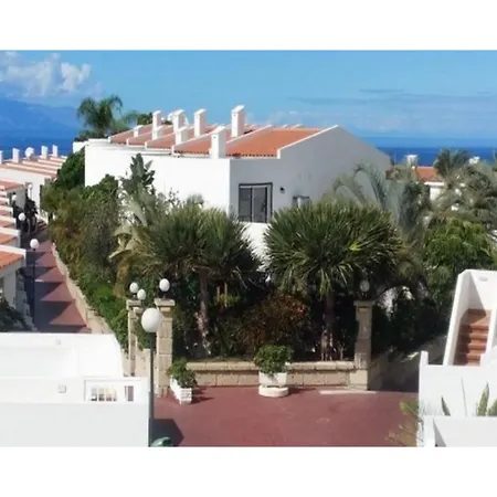 מלון דירות Malibu Park 3*