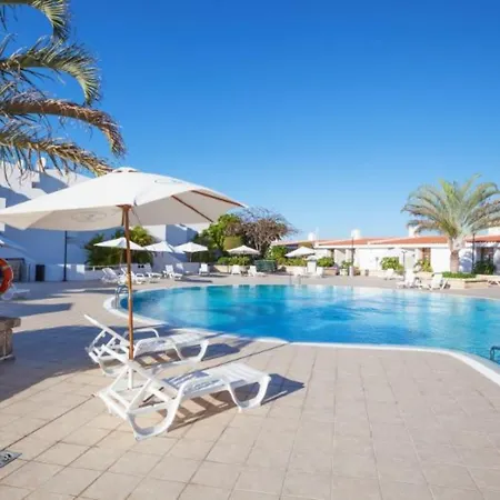 Malibu Park Aparthotel 3*