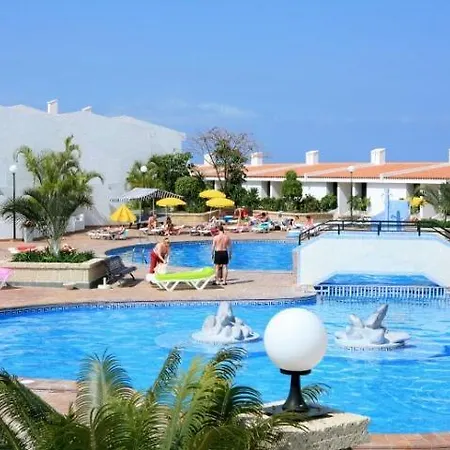 Malibu Park מלון דירות 3*