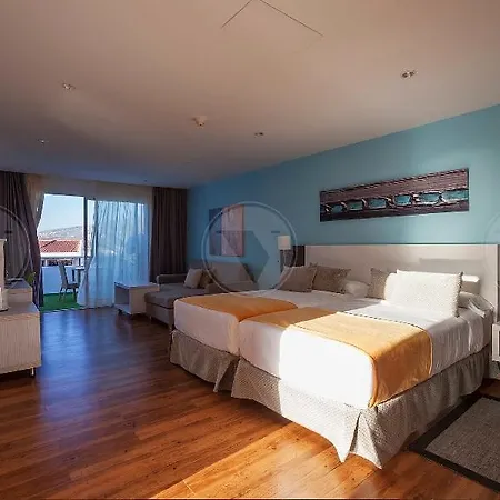 Malibu Park אדחה