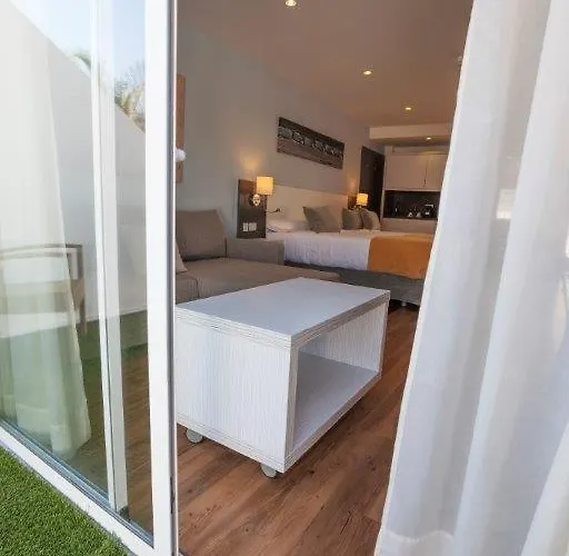 Apartahotel Malibu Park Costa Adeje (Tenerife)