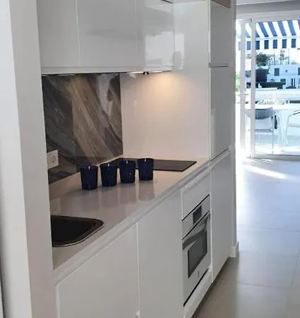 Malibu Park Адехе