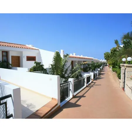 Malibu Park 3* Адехе