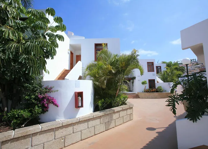 Malibu Park アパートホテル アデヘ