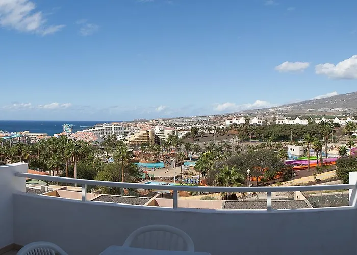 アパートホテル Malibu Park アデヘ