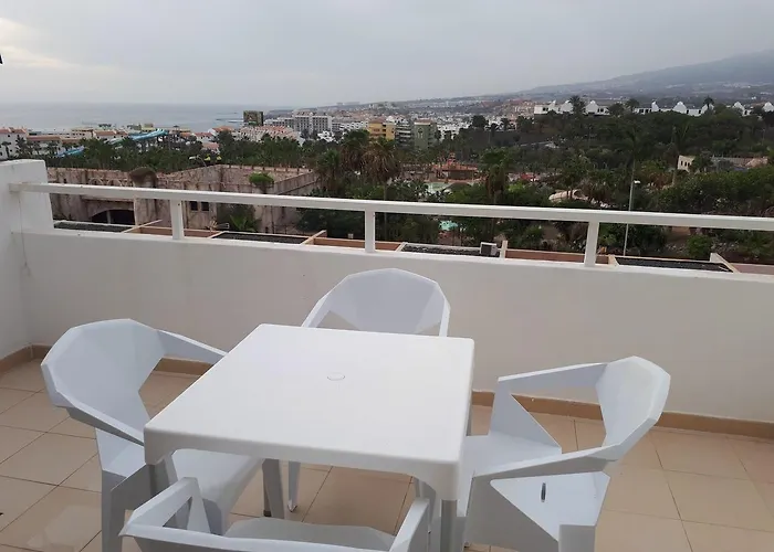 Malibu Park アパートホテル アデヘ